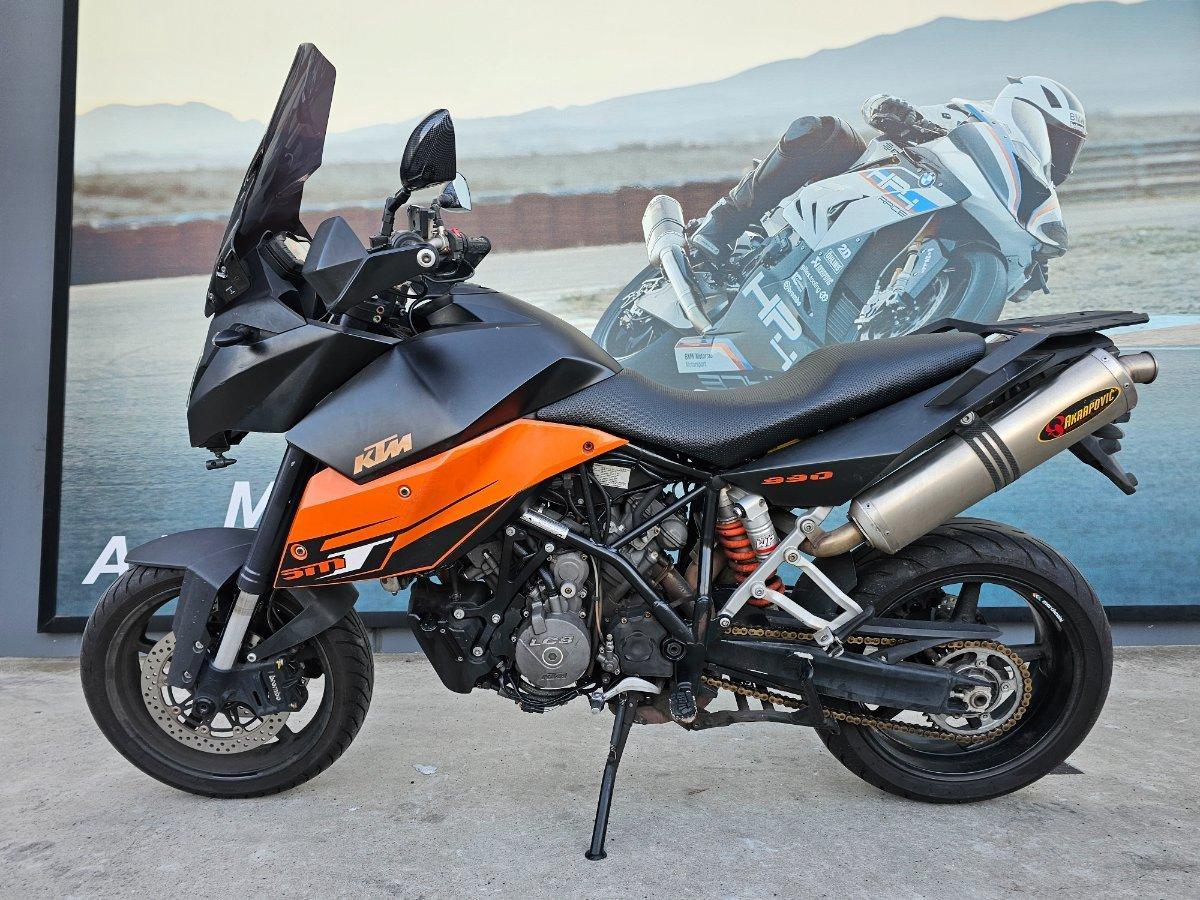 2009 KTM 990 SUPERMOTO T ROAD