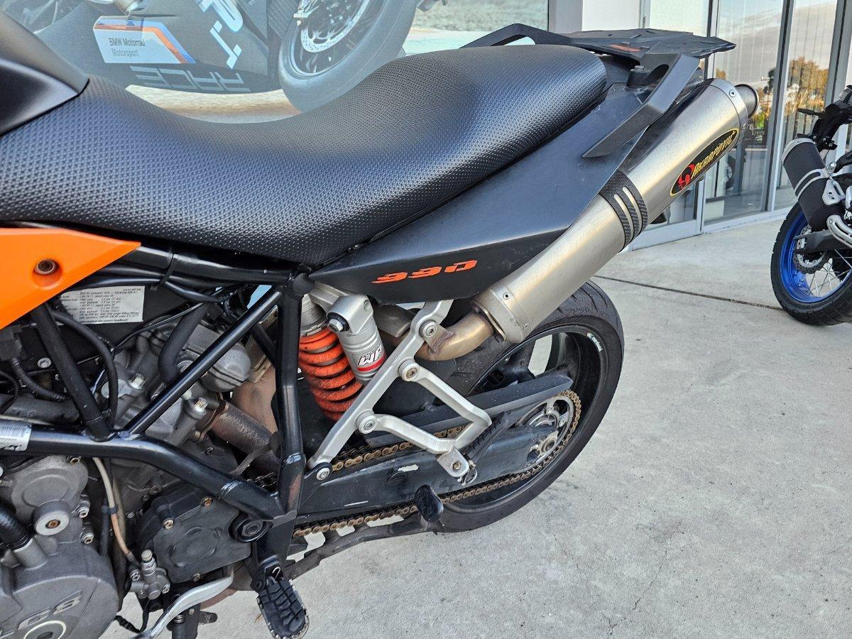 2009 KTM 990 SUPERMOTO T ROAD