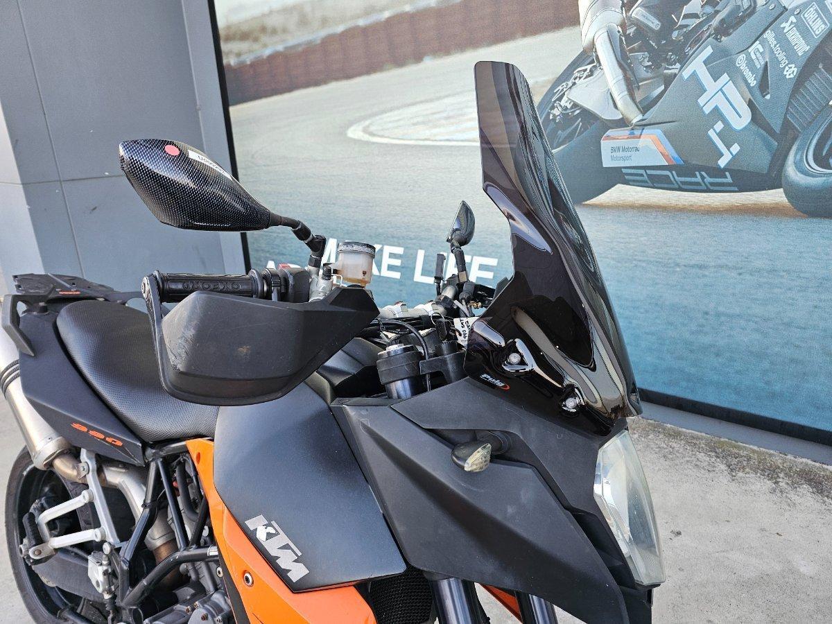 2009 KTM 990 SUPERMOTO T ROAD