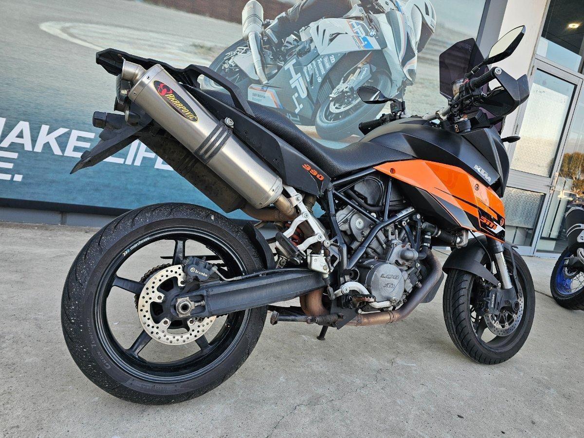 2009 KTM 990 SUPERMOTO T ROAD