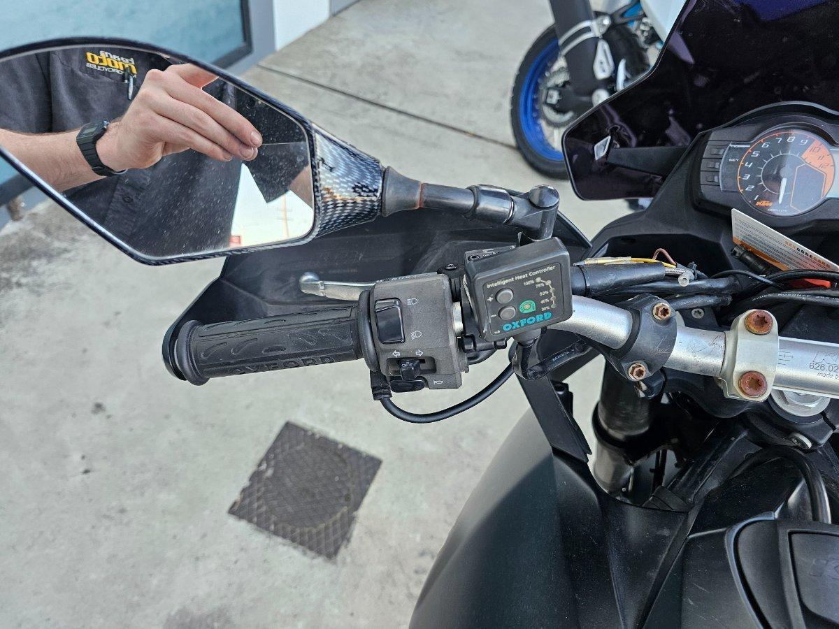2009 KTM 990 SUPERMOTO T ROAD