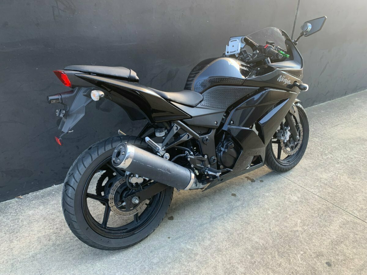 2011 KAWASAKI NINJA 250R (EX250) SPORTS