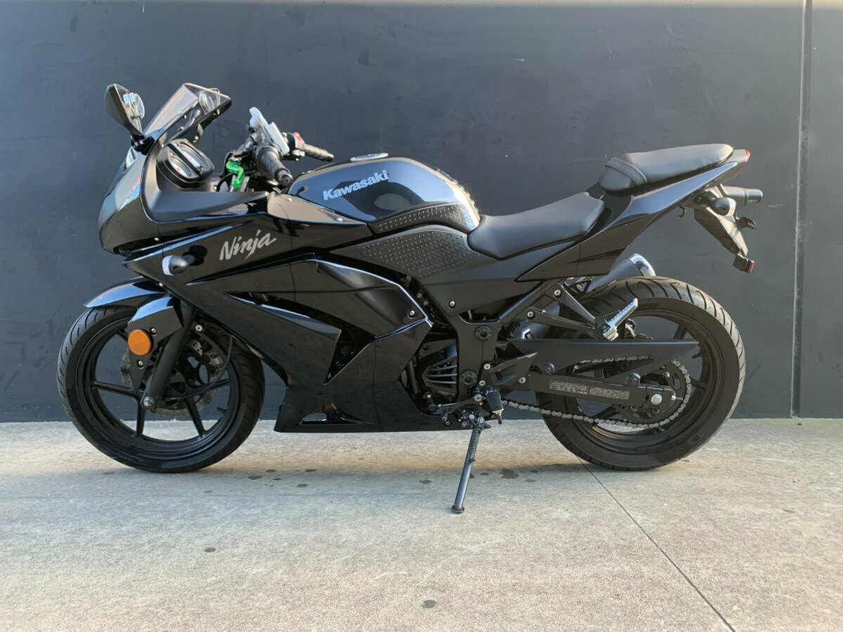 2011 KAWASAKI NINJA 250R (EX250) SPORTS