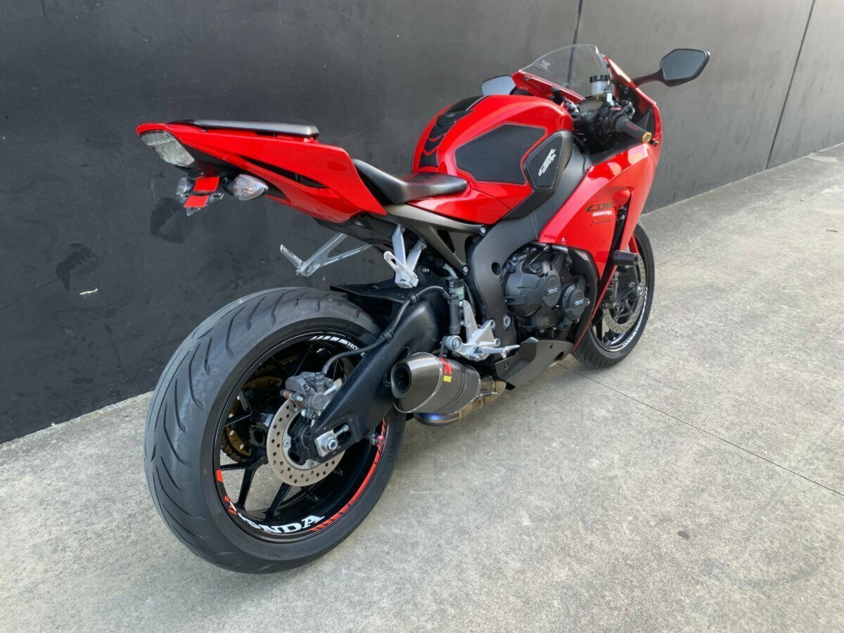 2015 HONDA CBR1000RR (FIREBLADE) SPORTS
