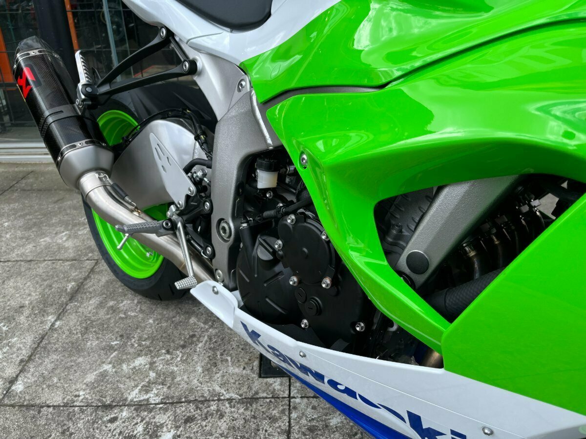 2024 KAWASAKI ZX-6R (ZX636) NINJA SPORTS