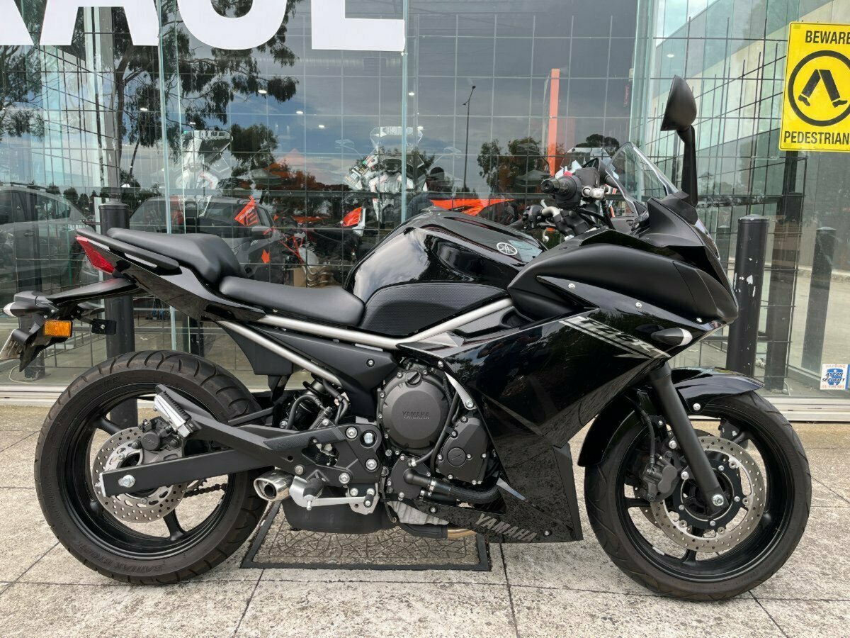 2014 YAMAHA FZ6R ROAD