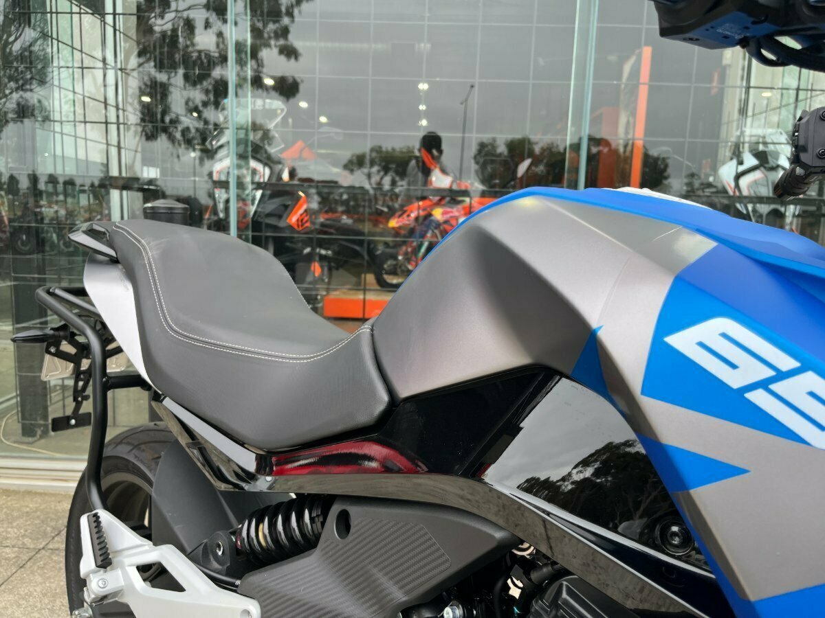 2024 CF MOTO 650MT ABS ROAD