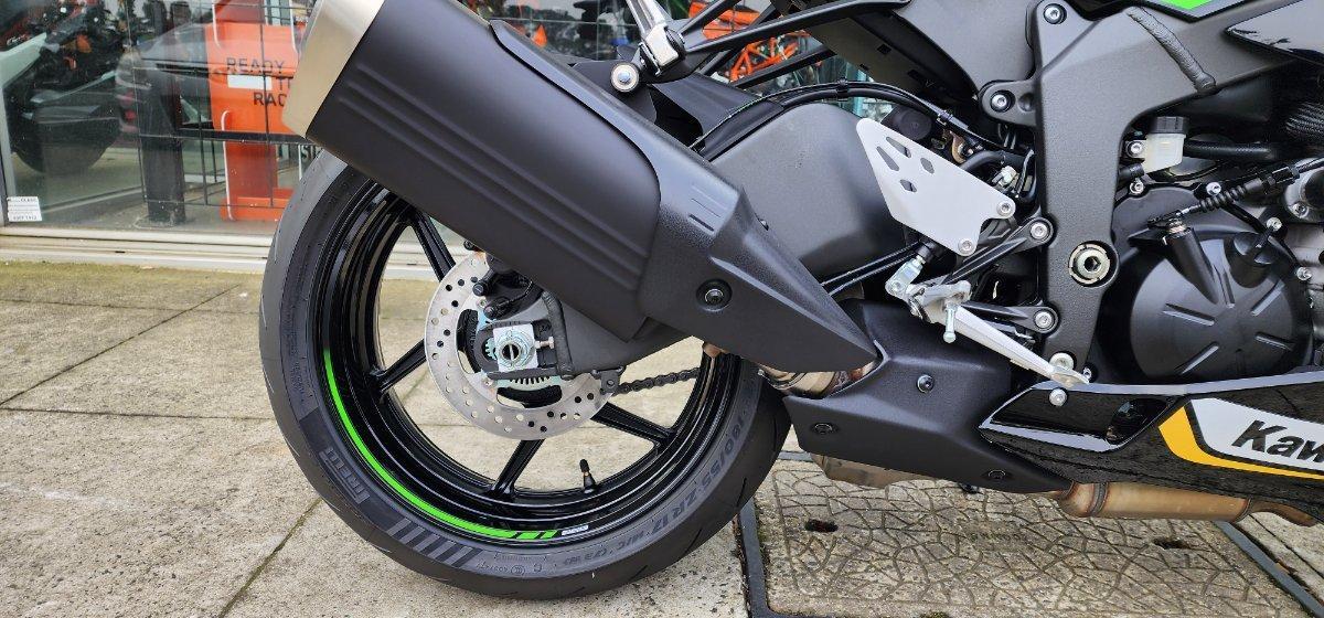 2025 KAWASAKI NINJA ZX-6R ABS (636) KRT EDITION SPORTS