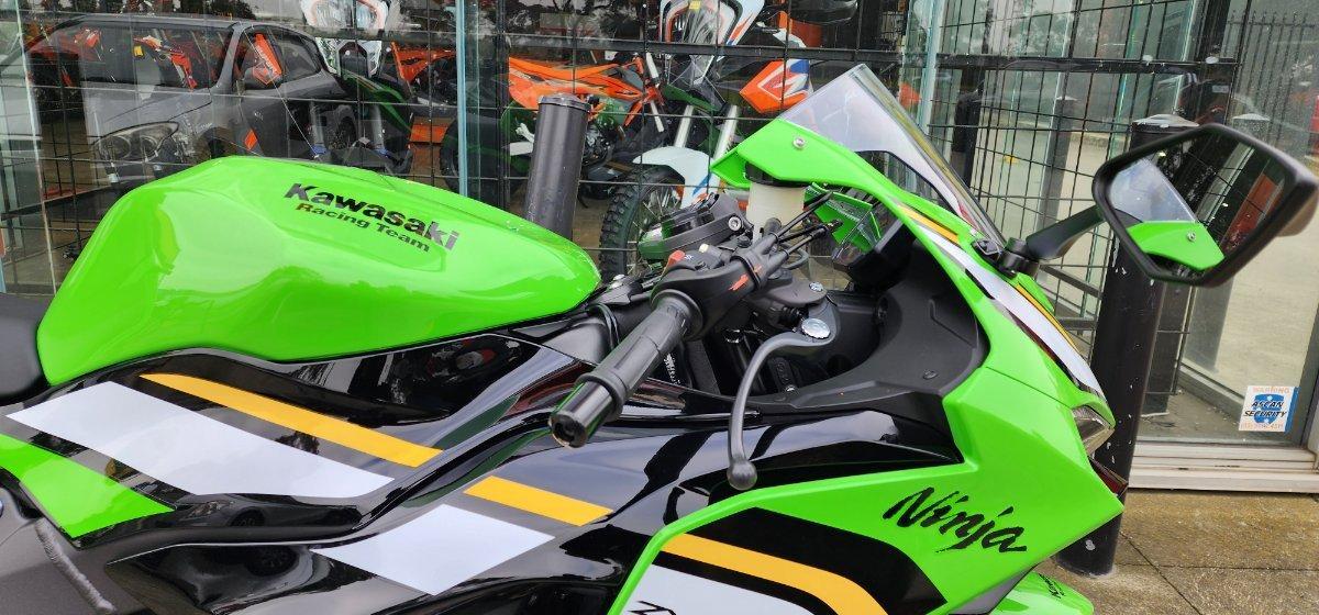 2025 KAWASAKI NINJA ZX-6R ABS (636) KRT EDITION SPORTS