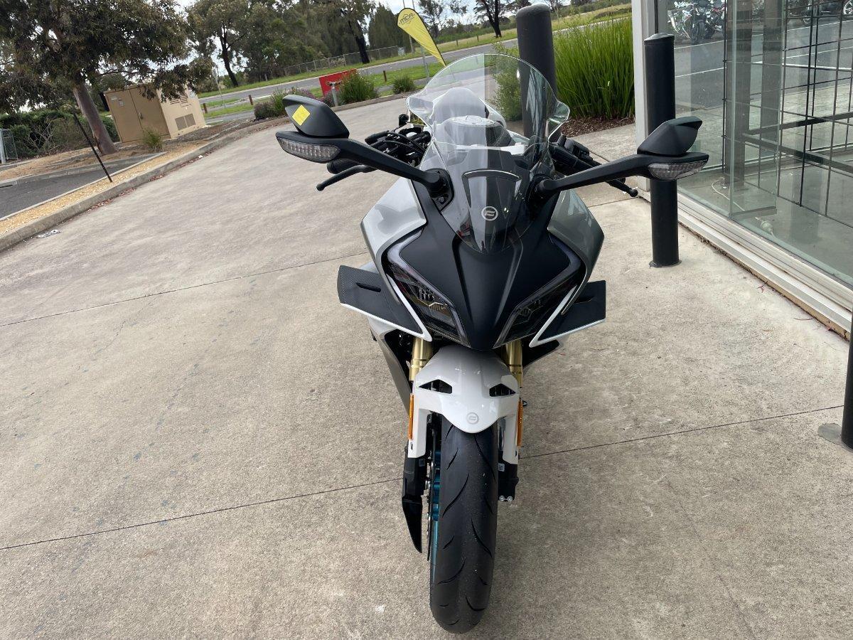 2025 CF MOTO 450 SR S ABS ROAD