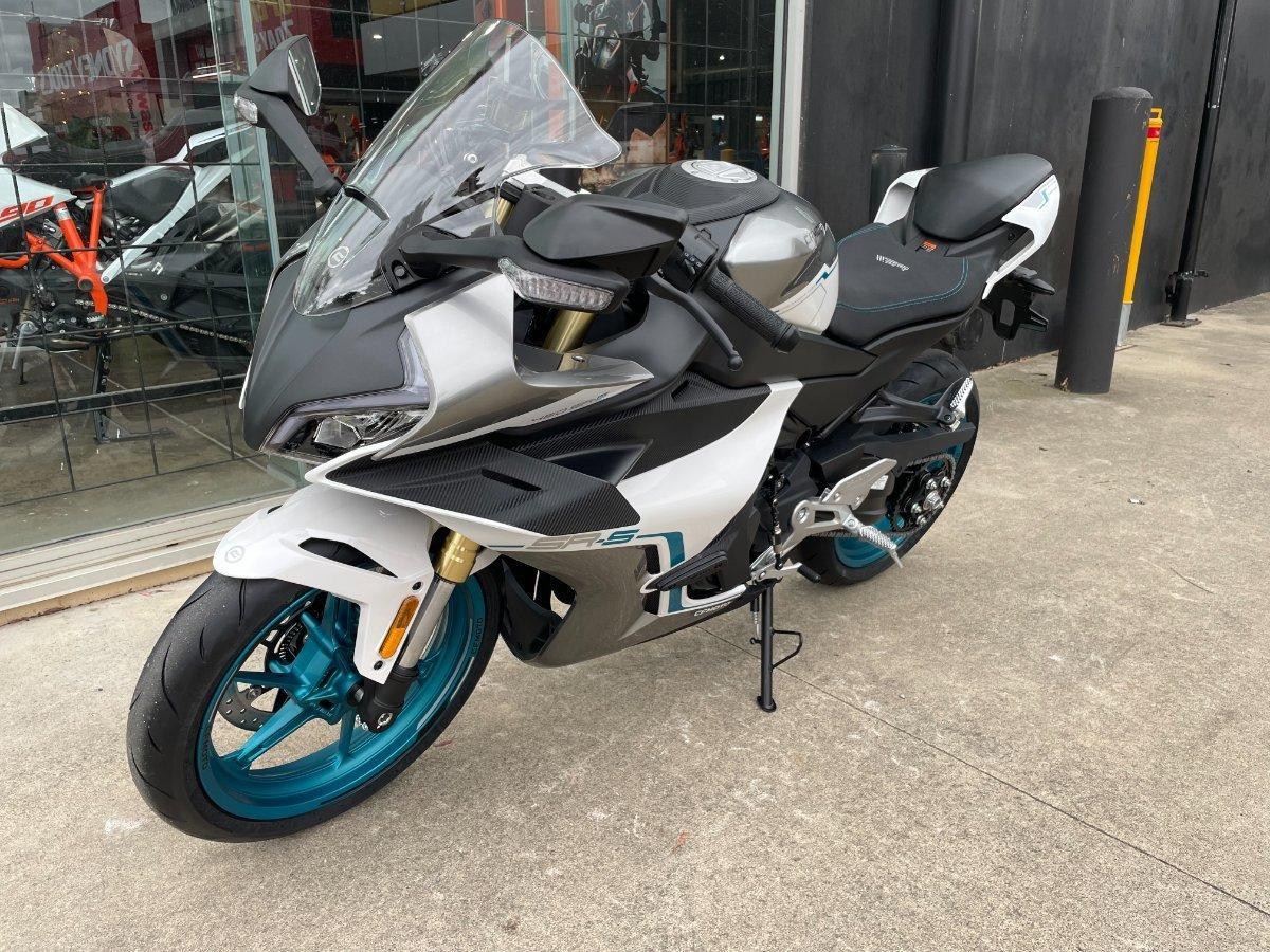 2025 CF MOTO 450 SR S ABS ROAD