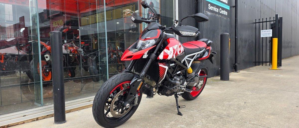 2022 DUCATI HYPERMOTARD 950 RVE DUAL SPORTS