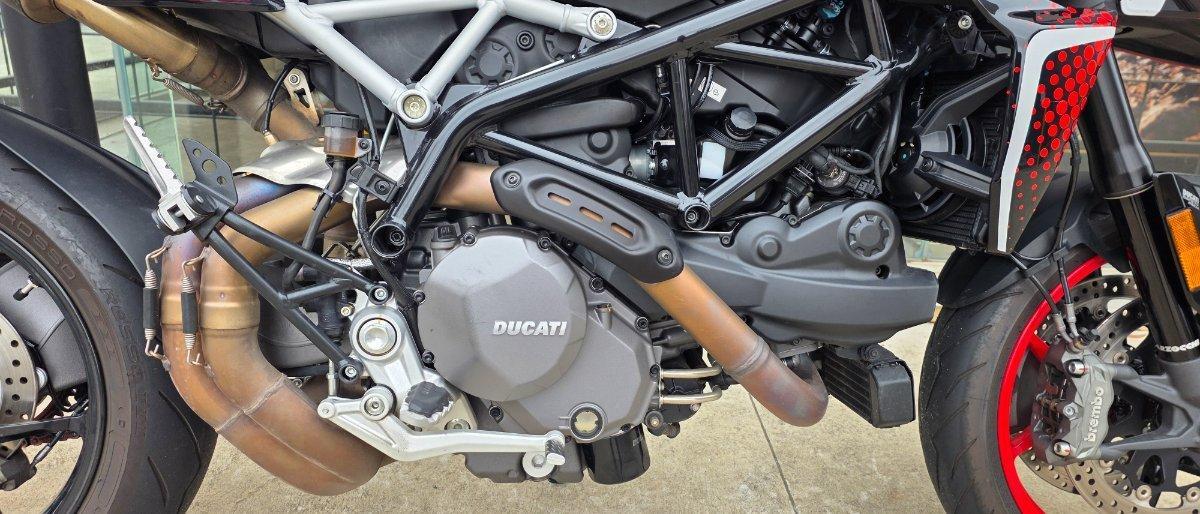 2022 DUCATI HYPERMOTARD 950 RVE DUAL SPORTS
