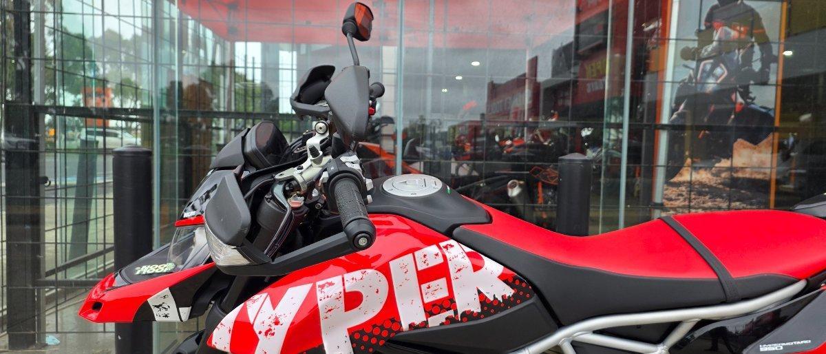 2022 DUCATI HYPERMOTARD 950 RVE DUAL SPORTS