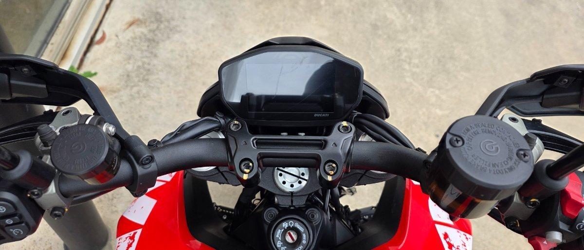 2022 DUCATI HYPERMOTARD 950 RVE DUAL SPORTS