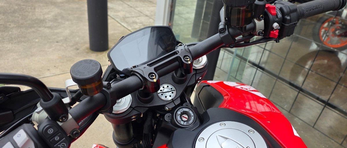 2022 DUCATI HYPERMOTARD 950 RVE DUAL SPORTS