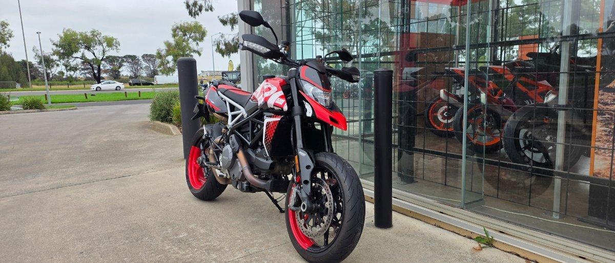 2022 DUCATI HYPERMOTARD 950 RVE DUAL SPORTS