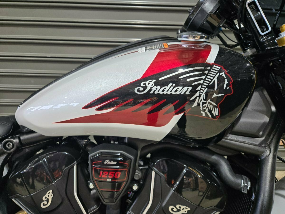 2025 INDIAN SCOUT 101 LIMITED CRUISER