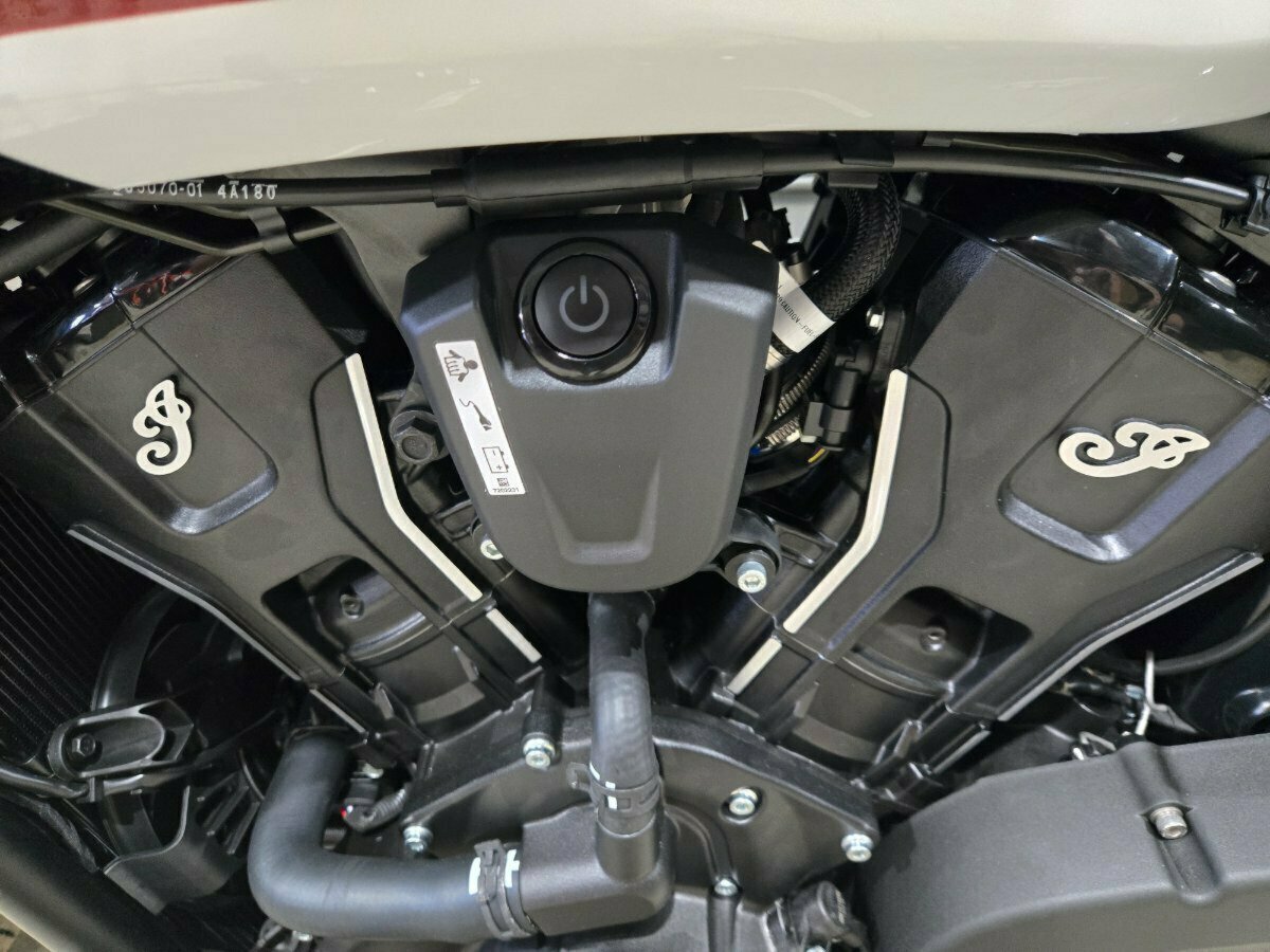 2025 INDIAN SCOUT 101 LIMITED CRUISER