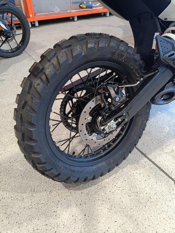 2025 KTM 390 ENDURO R