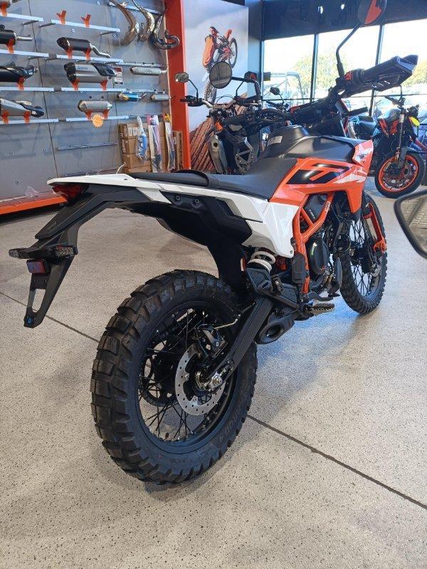 2025 KTM 390 ENDURO R