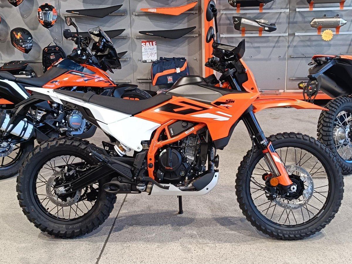 2025 KTM 390 ENDURO R