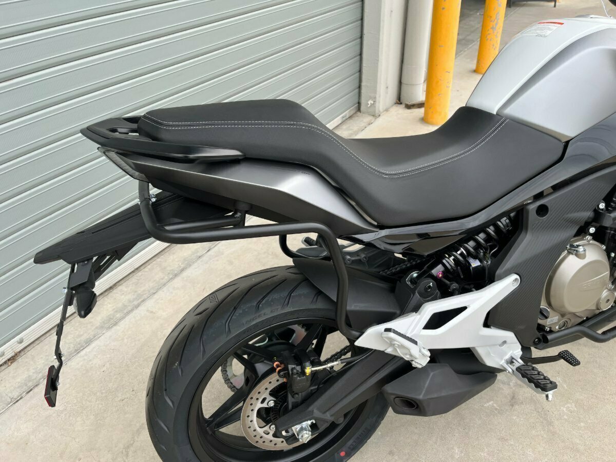 2023 CFMOTO 650MT ABS ROAD