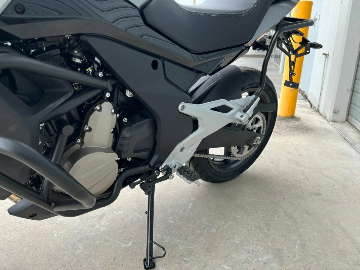 2023 CFMOTO 650MT ABS ROAD