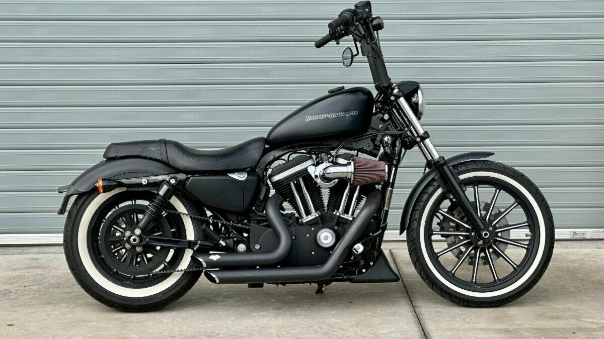 2010 HARLEY-DAVIDSON XL883 IRON 883 CRUISER