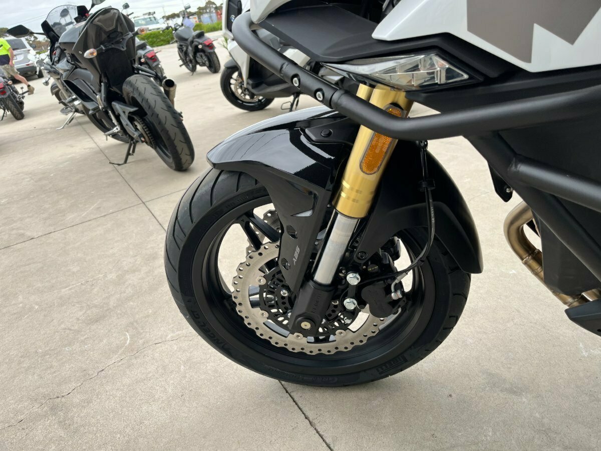 2022 CFMOTO 650MT ABS