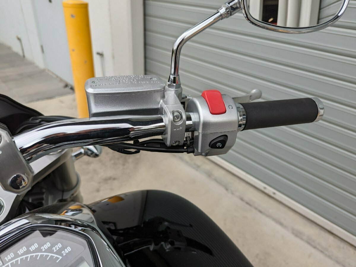 2016 SUZUKI VZR 1800 BOULEVARD (M109R) CRUISER