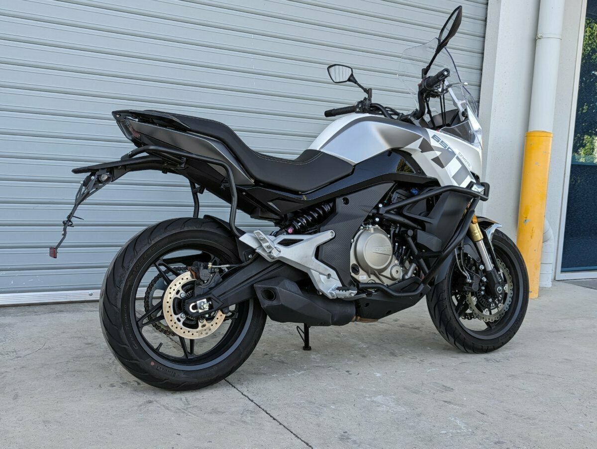 2022 CFMOTO 650MT ABS ROAD