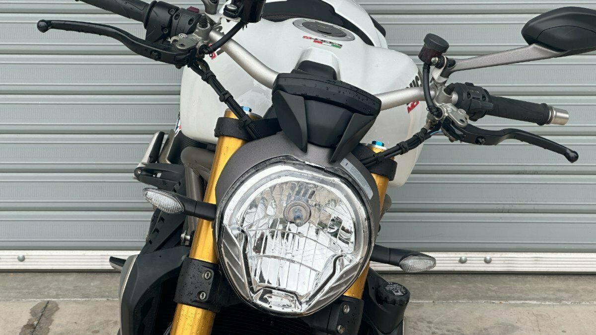 2015 DUCATI MONSTER 1200