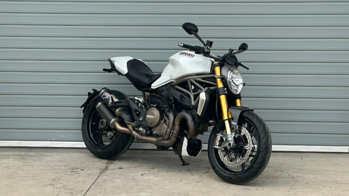 2015 DUCATI MONSTER 1200