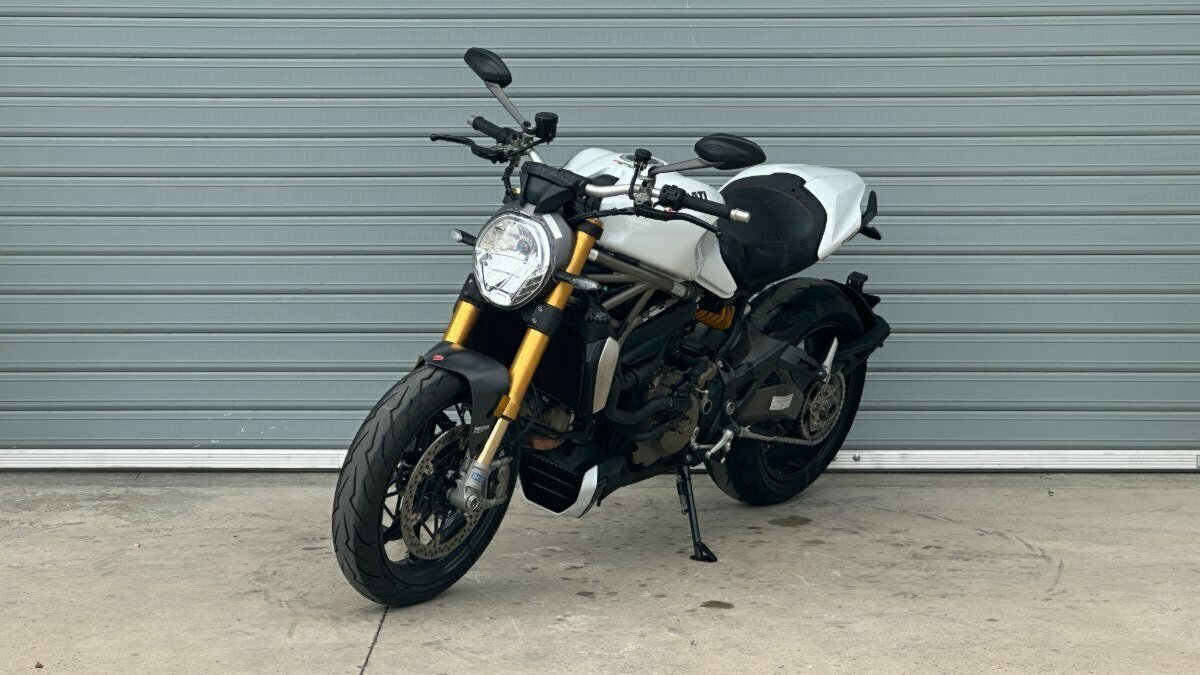 2015 DUCATI MONSTER 1200