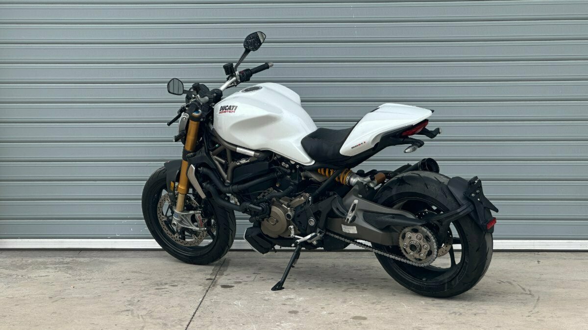 2015 DUCATI MONSTER 1200