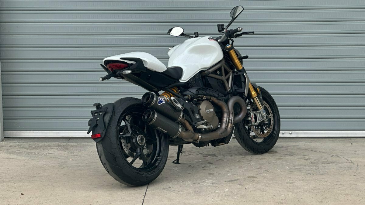 2015 DUCATI MONSTER 1200