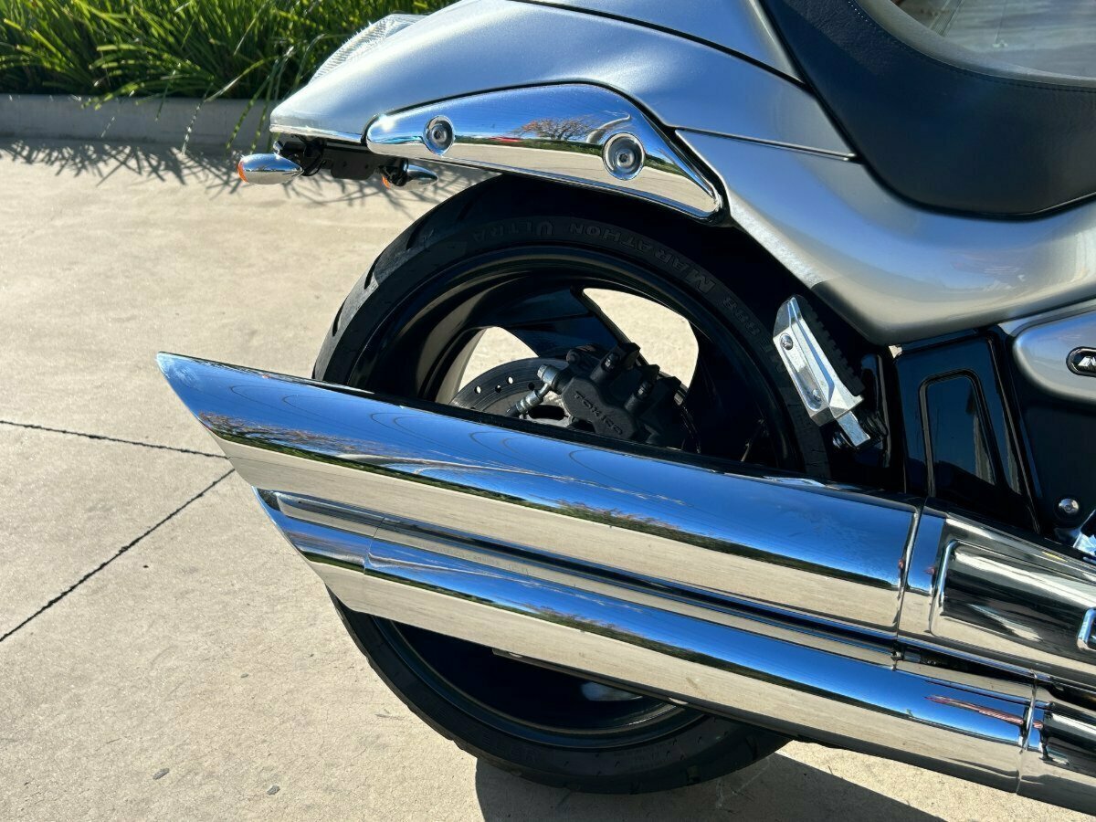 2013 SUZUKI VZR 1800 BOULEVARD (M109R) CRUISER