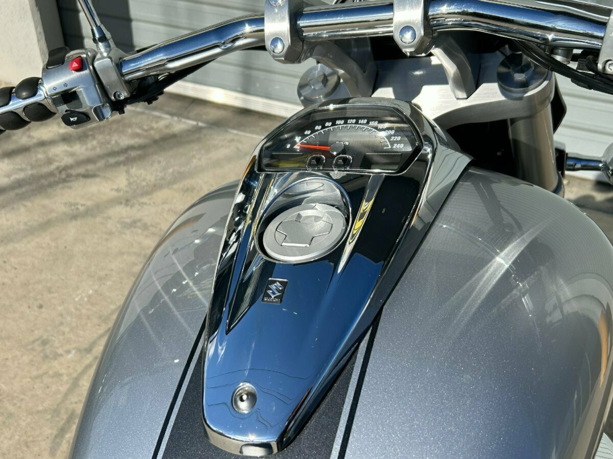 2013 SUZUKI VZR 1800 BOULEVARD (M109R) CRUISER