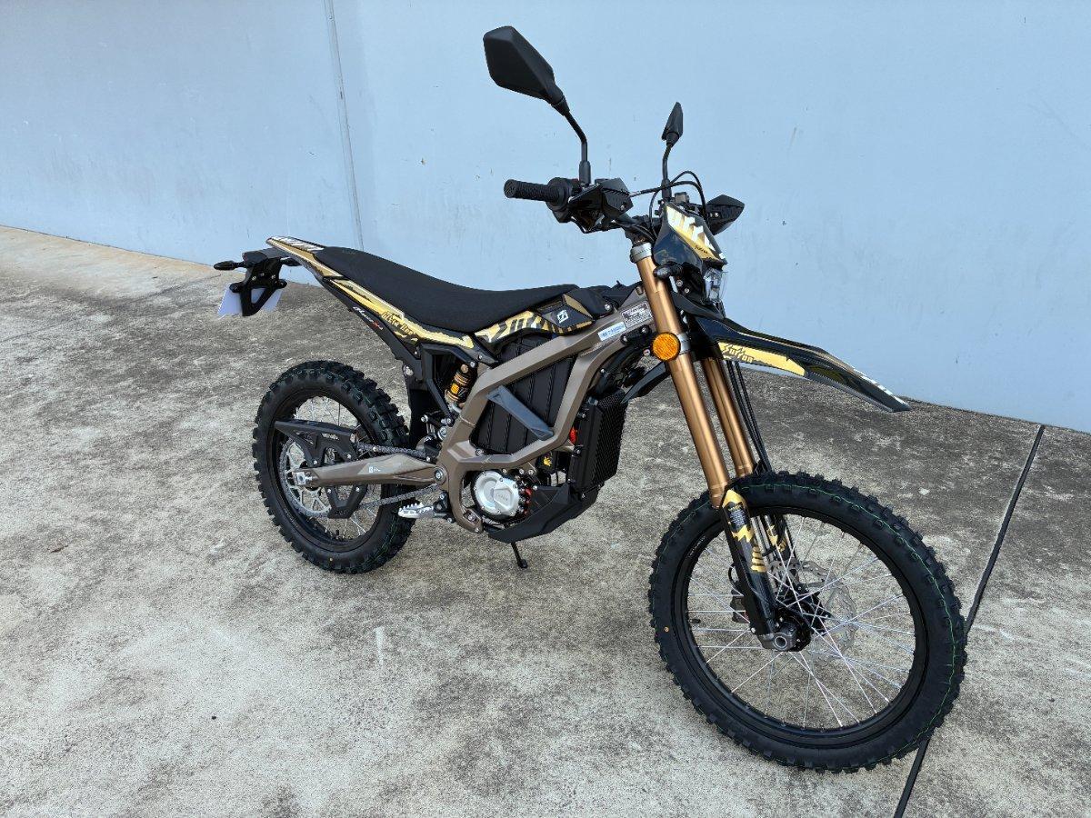 2025 SUR-RON ULTRA BEE T