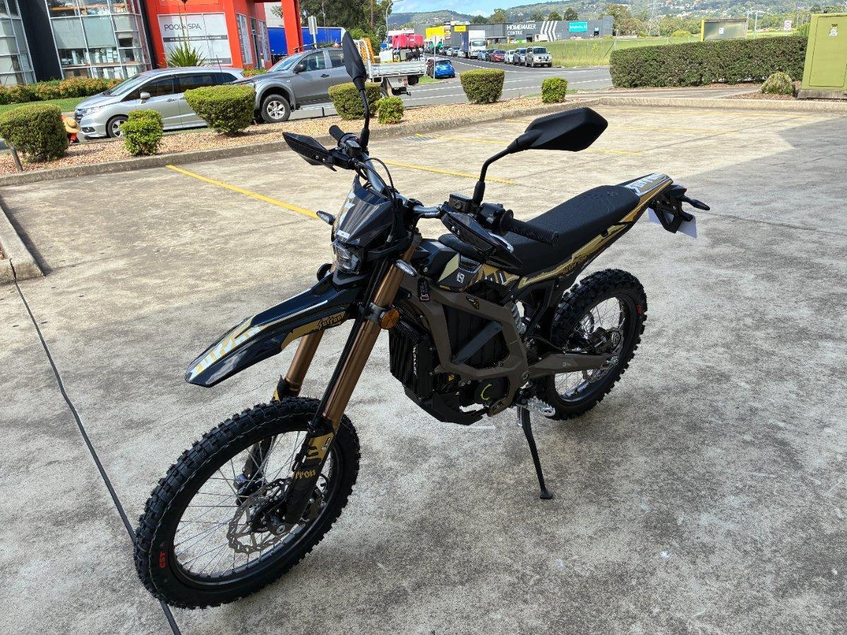 2025 SUR-RON ULTRA BEE T