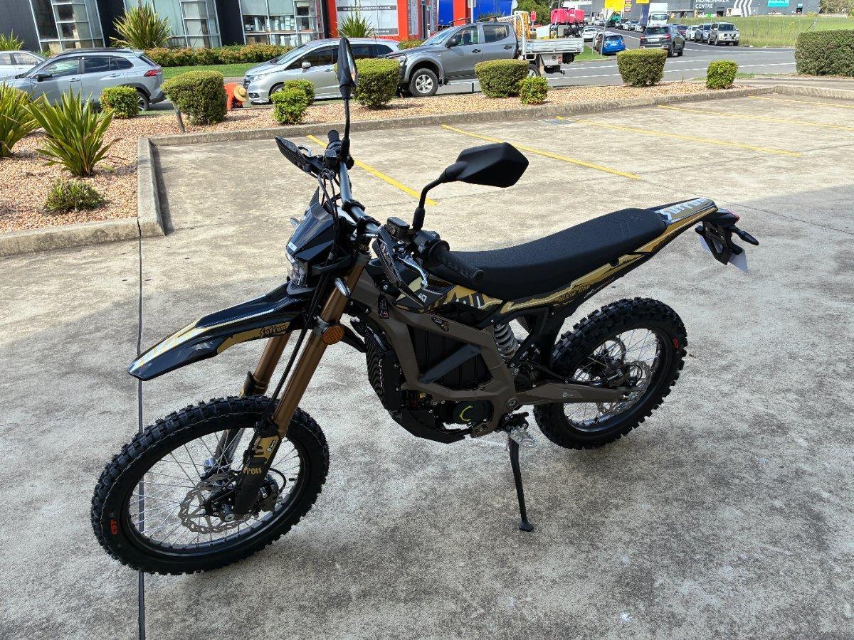 2025 SUR-RON ULTRA BEE T