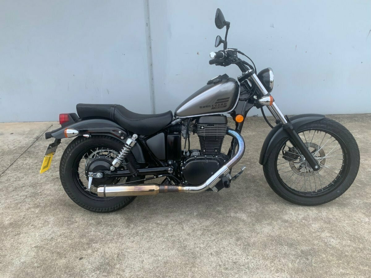 2018 SUZUKI BOULEVARD S40 (LS650B) CRUISER