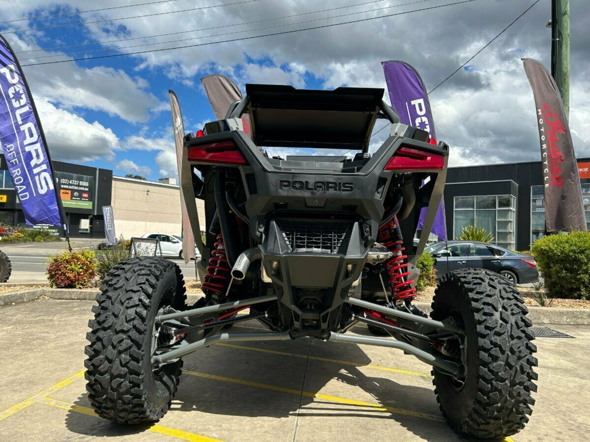 2022 POLARIS RZR TURBO R ULTIMATE ATV