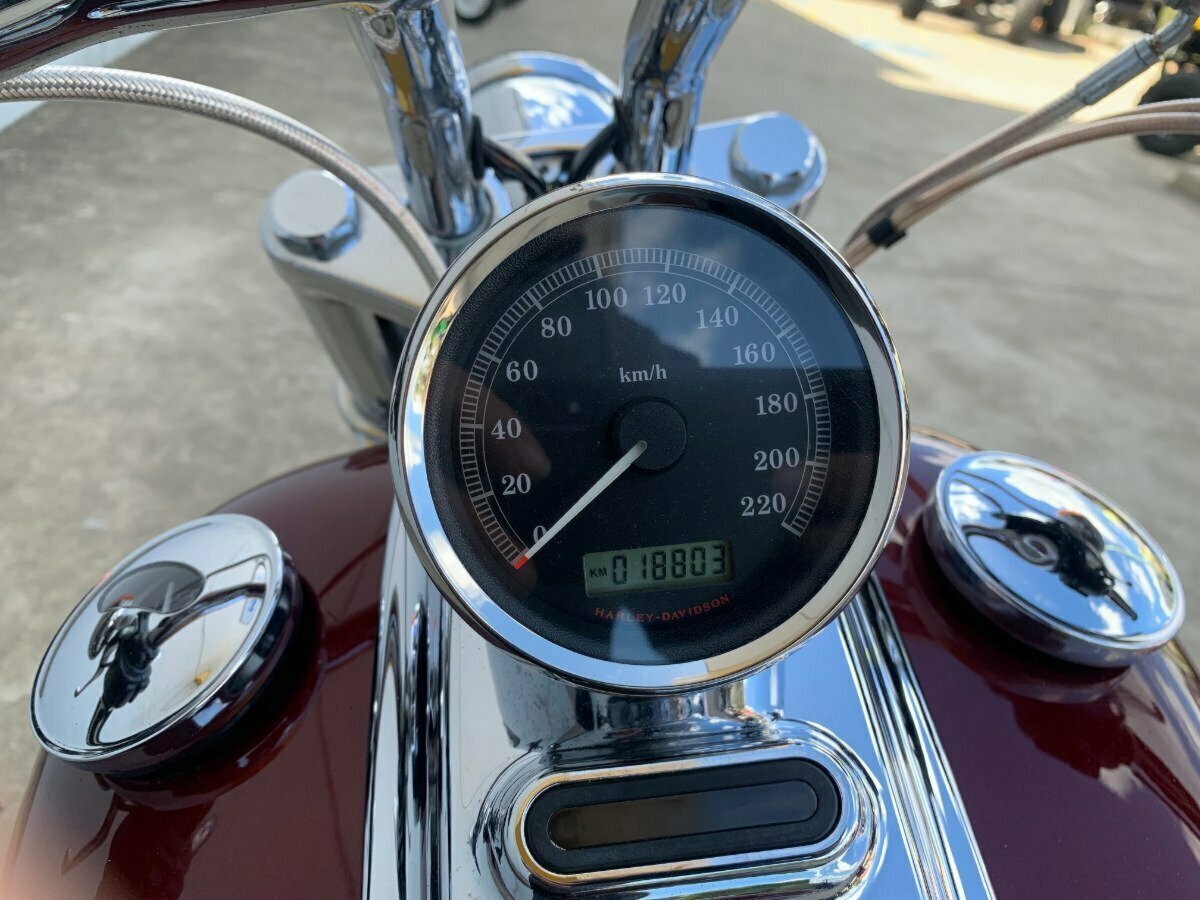 2009 HARLEY-DAVIDSON FXCWC ROCKER CUSTOM CRUISER