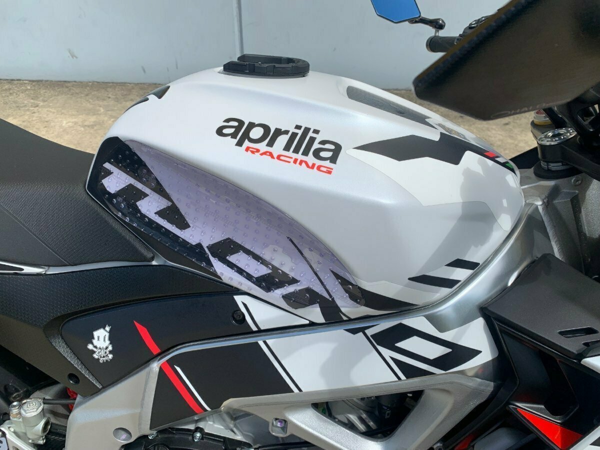 2022 APRILIA TUONO V4 SPORTS