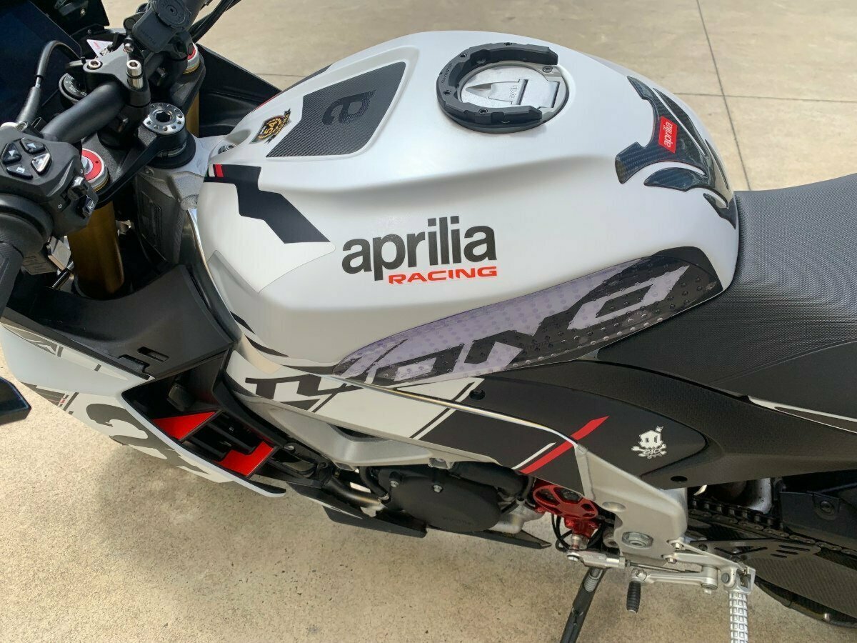 2022 APRILIA TUONO V4 SPORTS