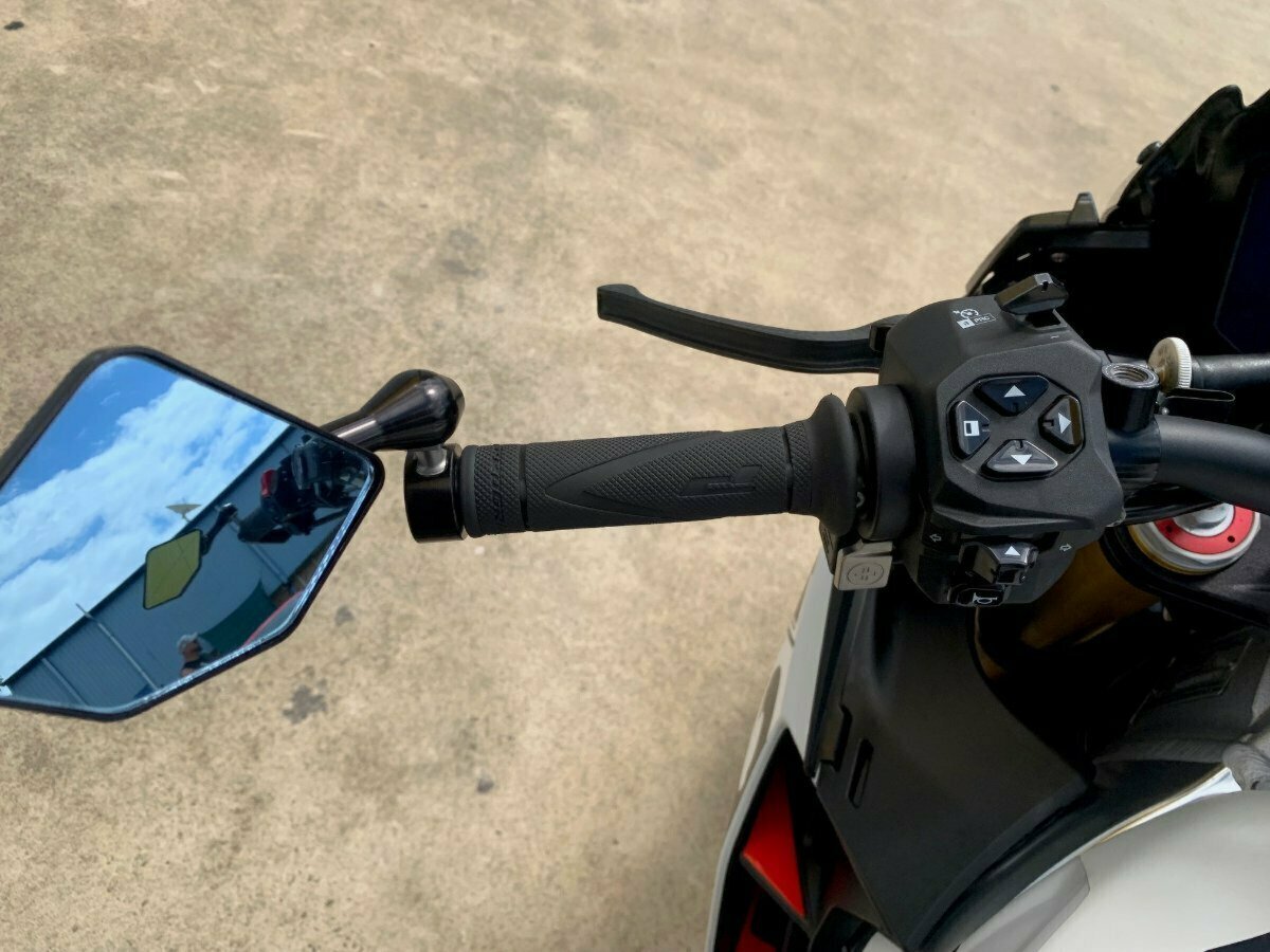 2022 APRILIA TUONO V4 SPORTS