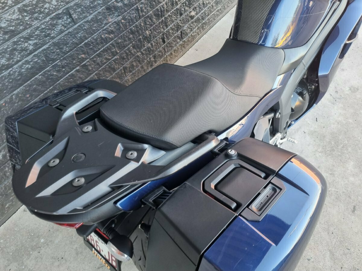 2011 TRIUMPH SPRINT GT SPORTS