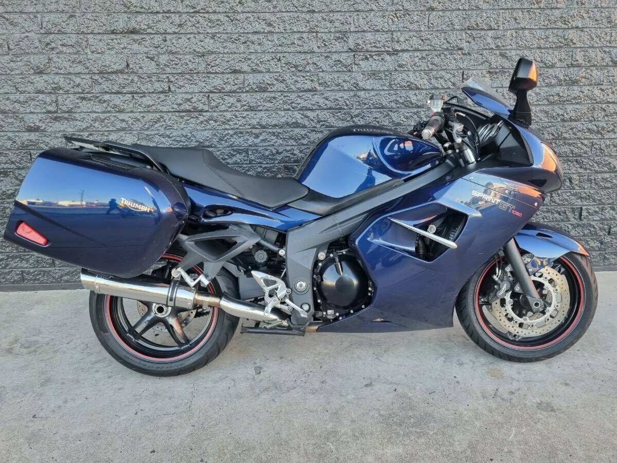 2011 TRIUMPH SPRINT GT SPORTS